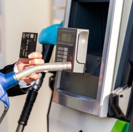 Les pompes à carburant « profitent » de l'augmentation des coûts pour « compenser la baisse des ventes » en cas de pandémie