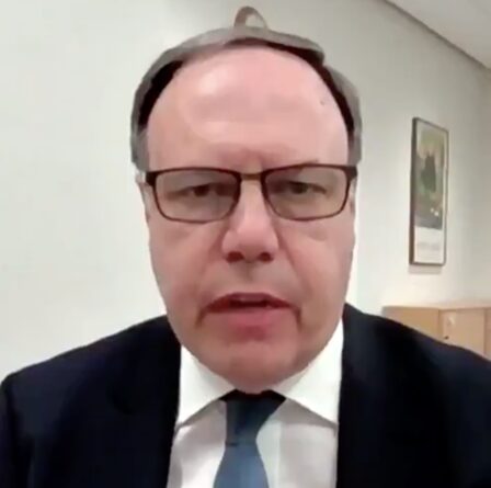 Les problèmes de protocole sont "bien connus" de Boris avant de signer l'accord sur le Brexit, selon un ancien responsable du DUP