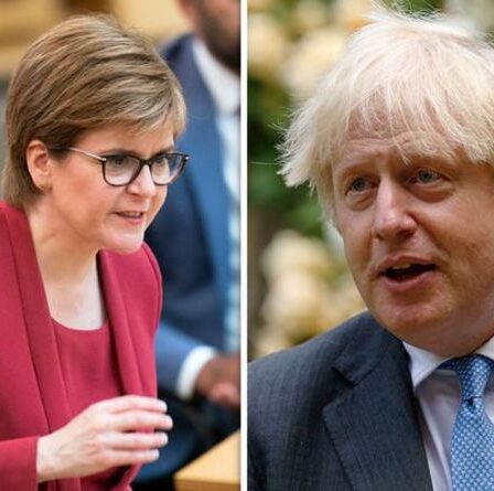 L'offre Indyref2 de Sturgeon a grondé si Boris Johnson joue l'as et lance des négociations