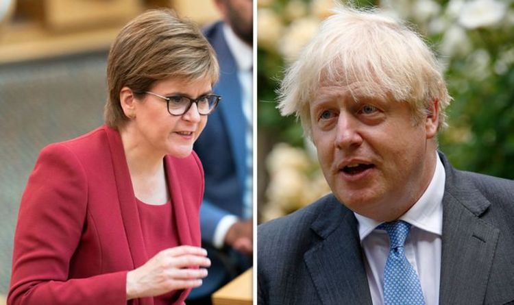 L'offre Indyref2 de Sturgeon a grondé si Boris Johnson joue l'as et lance des négociations