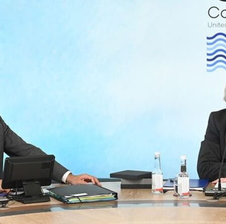 Macron têtu pourrait snober son engagement en matière de vaccin pour empêcher Boris de « crier victoire » au G7