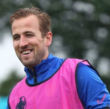 Man City lance une offre de 100 millions de livres sterling sur Harry Kane «en vue d'un accord d'échange» alors que Tottenham répond