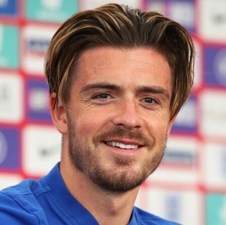 Man Utd poursuit les pourparlers avec Jack Grealish mais a besoin que Harry Kane rejoigne Man City pour le transfert