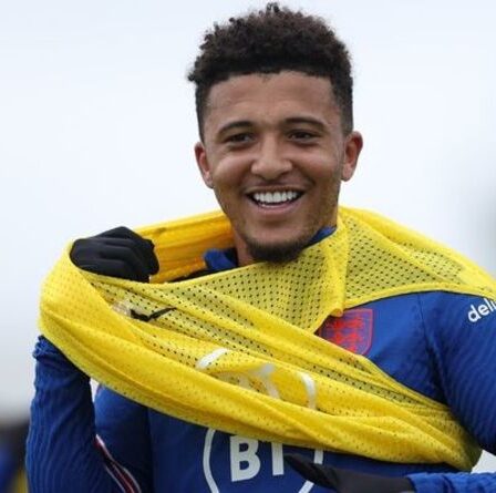 Manchester United a une date limite pour terminer le transfert de Jadon Sancho avec le dépôt d'une deuxième offre