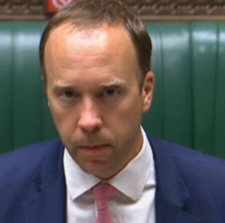 Matt Hancock «est parti pour ramasser des morceaux» – Le président déclenche le rire des députés avec la fouille brutale de Boris