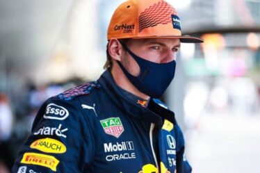 Max Verstappen sort du Grand Prix d'Azerbaïdjan à quatre tours de la victoire