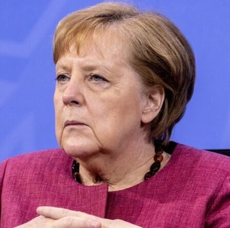 Merkel CRISE : l'Allemagne cauchemar alors que des milliers de vaccins AstraZeneca pourraient être jetés