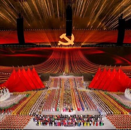 «Mouvement quasi-religieux» Des images troublantes émergent de la célébration du Parti communiste chinois