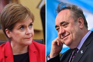 Nicola Sturgeon a déclaré qu'il y avait un "débat sur la monarchie" avant la réprimande d'Alex Salmond