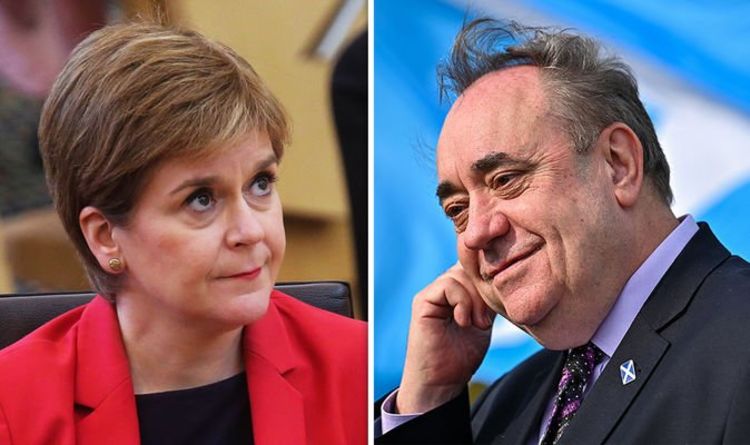 Nicola Sturgeon a déclaré qu'il y avait un "débat sur la monarchie" avant la réprimande d'Alex Salmond