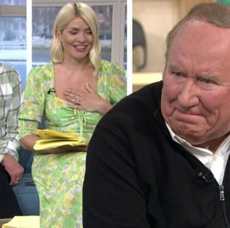 Phillip Schofield et Holly Willoughby ont perdu les mots alors qu'Andrew Neil commence à pleurer à l'antenne