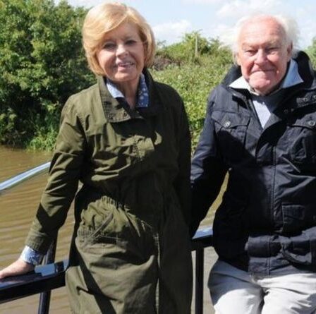 Pourquoi Prunella Scales a-t-elle quitté Great Canal Journeys ?