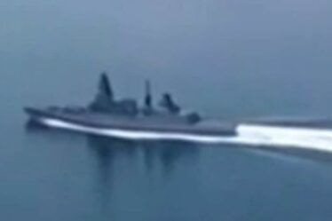 REGARDER: La Russie publie des images du «navire de guerre de la Royal Navy chassé des eaux ukrainiennes»