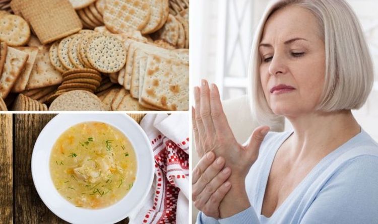 Régime contre l'arthrite : trois aliments à ÉVITER pour réduire le risque de symptômes et de douleur liés à l'arthrite