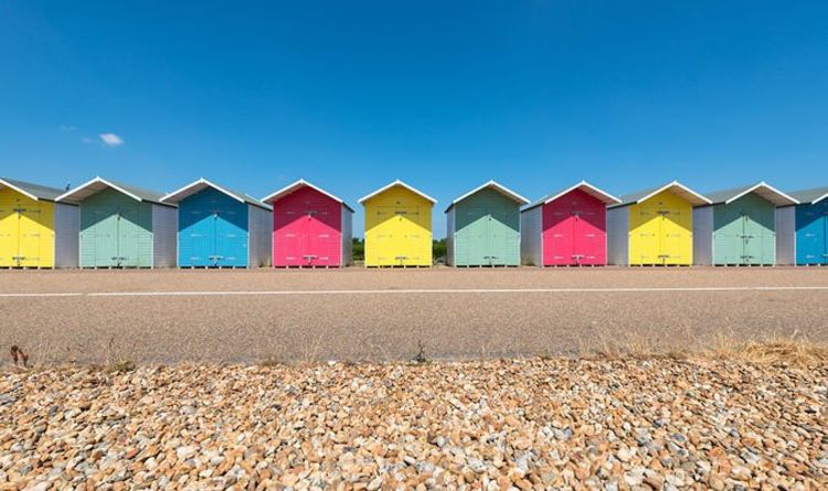 Rightmove nomme ses cabanes de plage «préférées» à vendre alors que les prix grimpent à 40 000 £