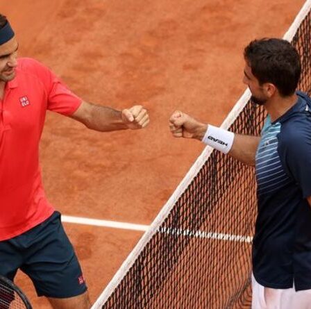 Roger Federer "choqué" par une dispute lors de la victoire en quatre sets de Roland-Garros contre Marin Cilic