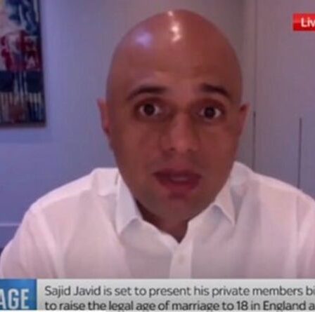 Sajid Javid dit qu'il est essentiel d'abandonner le mariage à 16 ans "Le mariage des enfants est un abus envers les enfants!"