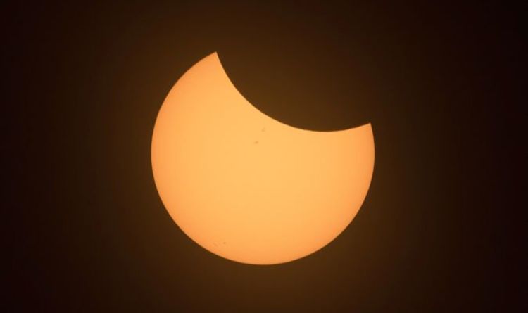 Solar Eclipse 2021 UK : A quelle heure est l'éclipse solaire du 10 juin ?  « Envoûtant à voir »