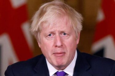 Tes mains sont liées, Boris !  Le Premier ministre a envoyé un avertissement alors que le Royaume-Uni reculait face aux pourparlers sur la pêche avec l'UE