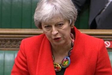 Theresa May "complètement déconnectée" et les rebelles conservateurs "suffisants" honteux de la révolte de l'aide étrangère