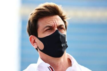 Toto Wolff qualifie le GP d'Azerbaïdjan de Mercedes d'"inacceptable" et explique la douleur de Lewis Hamilton