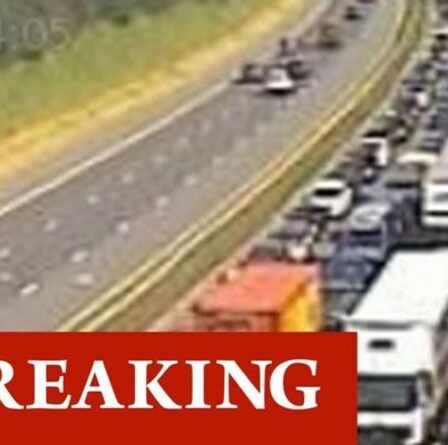 Trafic A1 le plus récent: A1 FERMÉ après qu'un accident a fait plusieurs blessés - la police scelle la scène