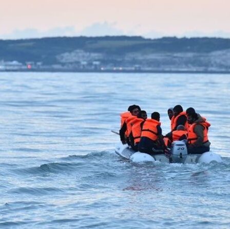 Traversées de la Manche : les conseils sur le système de rotation pour emmener les enfants migrants alors que le Kent est submergé
