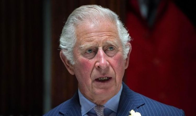 Harry a laissé Charles "blessé" par des attaques – Duke a dit de "ne pas s'en prendre" à la famille royale