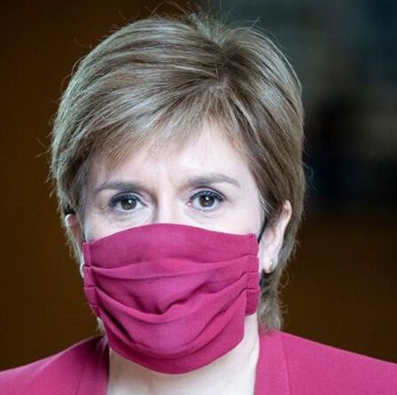 Nicola Sturgeon souffle alors que l'ex-député du SNP allume la FM - n'a pas la stratégie pour assurer l'indépendance