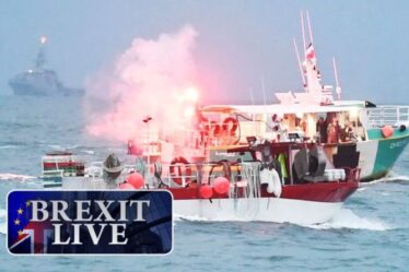 Brexit LIVE : Ce n'est pas fini !  Des pêcheurs français préparent une nouvelle révolte en Manche après le chaos de Jersey
