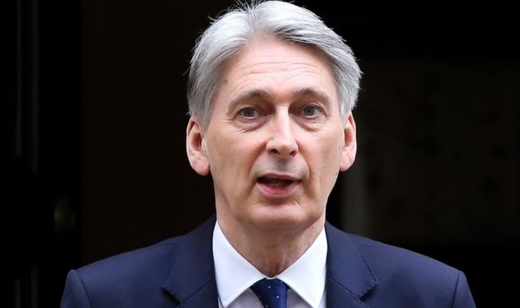 Le Brexit se passe bien, Philippe ?  Hammond de retour aux affaires avec l'assistant de Boris Johnson