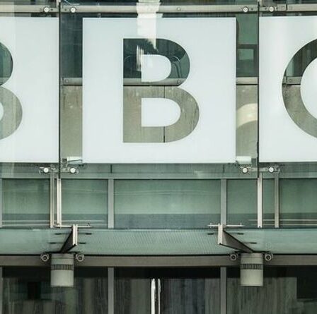 La BBC attaquée pour avoir aidé le personnel anxieux après que des personnes âgées aient été «harcelées» à cause des frais de licence