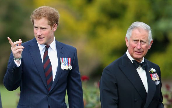 titre du prince harry dernier duc de sussex mémoires netflix spotify deal nouvelles de la famille royale