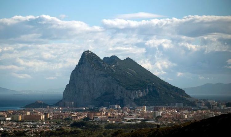 Le complot de l'UE sur le Brexit pour apaiser l'Espagne et séparer Gibraltar de la Grande-Bretagne EXPOSÉ - un "scandale"