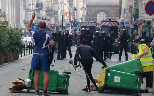 paris proteste ce week-end pass sanitaire macron