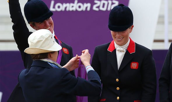 Zara Tindall : Anne a remis à Zara sa médaille d'argent à Londres 2012