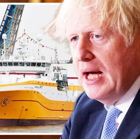 Boris exhorté à riposter alors que la Norvège donne libre cours au pillage du poisson britannique – fureur face à un accord bâclé