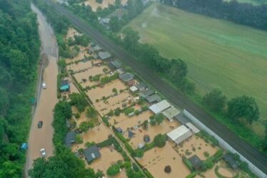 Allemagne : 30 personnes portées disparues après l'effondrement de six maisons dans des "inondations uniques"