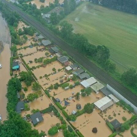 Allemagne : 30 personnes portées disparues après l'effondrement de six maisons dans des "inondations uniques"