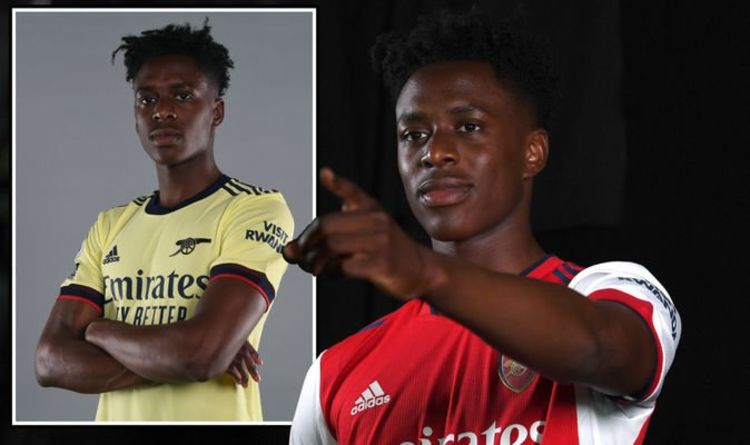 Arsenal confirme le transfert d'Albert Sambi Lokonga alors que Mikel Arteta poursuit la refonte de son équipe