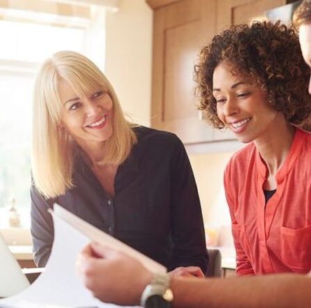Avertissement immobilier : ce que les agents immobiliers "ne peuvent pas dire" aux acheteurs potentiels - "fondamentalement illégal"