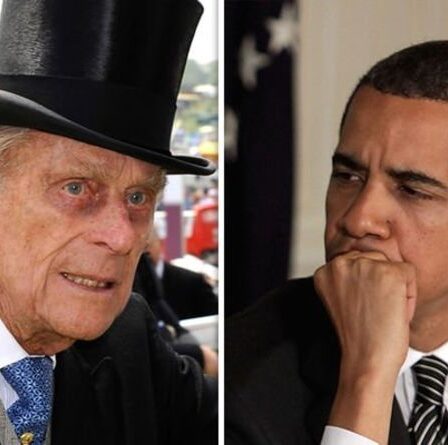Barack Obama raillé par le prince Philip lors d'une réunion privée : "J'essaye juste de rester éveillé !"