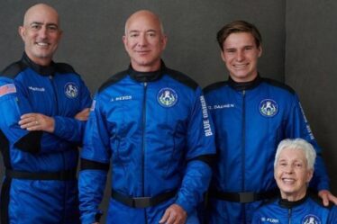 'Bezos est en train de creuser à Branson' Un expert de l'espace sur la guerre spatiale brutale entre milliardaires