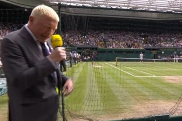 Boris Becker touché par le service de Matteo Berretini DEUX FOIS lors de la couverture de la BBC à Wimbledon