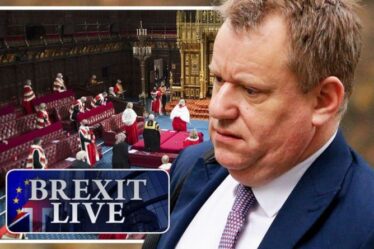 Brexit EN DIRECT: Meddling Lords s'apprête à tendre une embuscade à Lord Frost - épreuve de force sur les règles détestées de l'UE