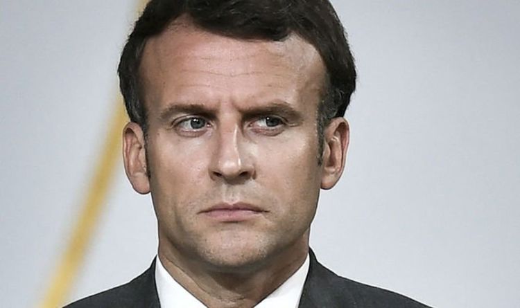 Chaos en France: Macron fait face à des demandes de démission alors que la furieuse manifestation parisienne devient violente