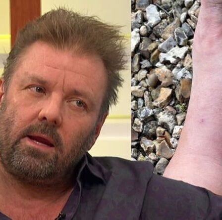 "Comme c'est grave" Martin Roberts se précipite à l'hôpital alors que l'état "préoccupant" s'enflamme