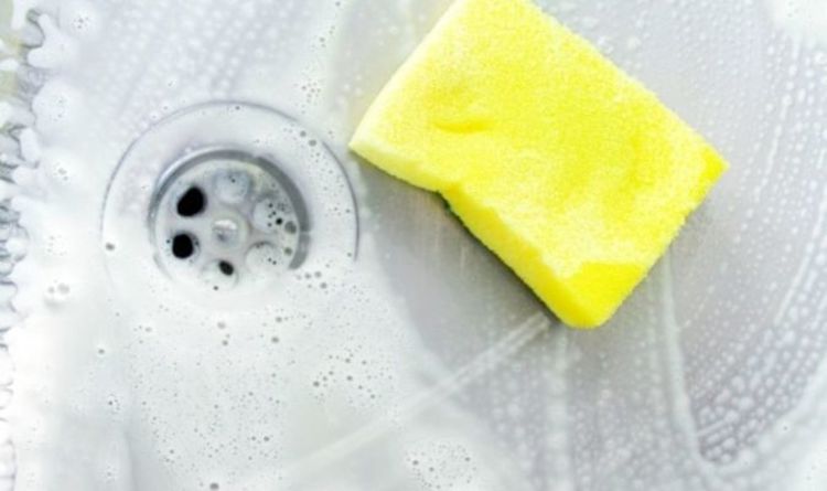 Comment nettoyer un évier - pourquoi ne pas utiliser de citron et de bicarbonate de soude