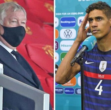 Commentaires furieux de la légende de Manchester United Sir Alex Ferguson à propos de Raphael Varane