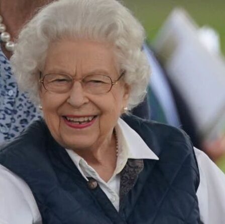 Dans son élément ! Queen ravie de revenir faire ce qu'elle aime le plus au Royal Horse Show
